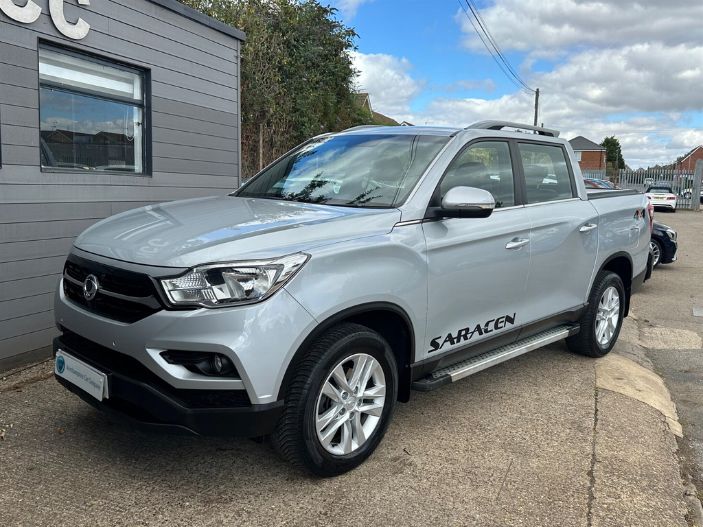 SsangYong Musso Pickup White #16