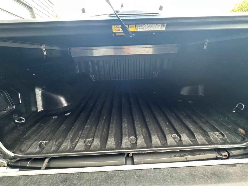 SsangYong Musso Pickup White #31