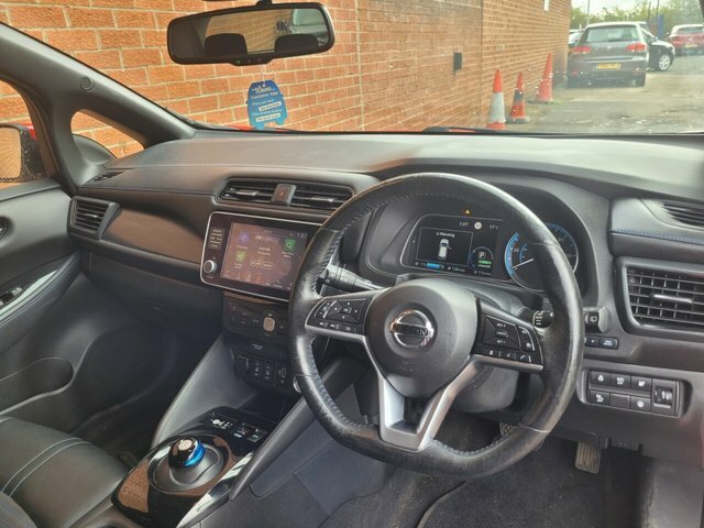 Nissan Leaf N-connecta Black #12