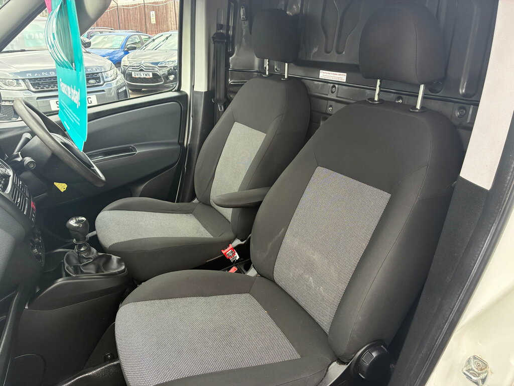 Fiat Doblo Panel Van White #15