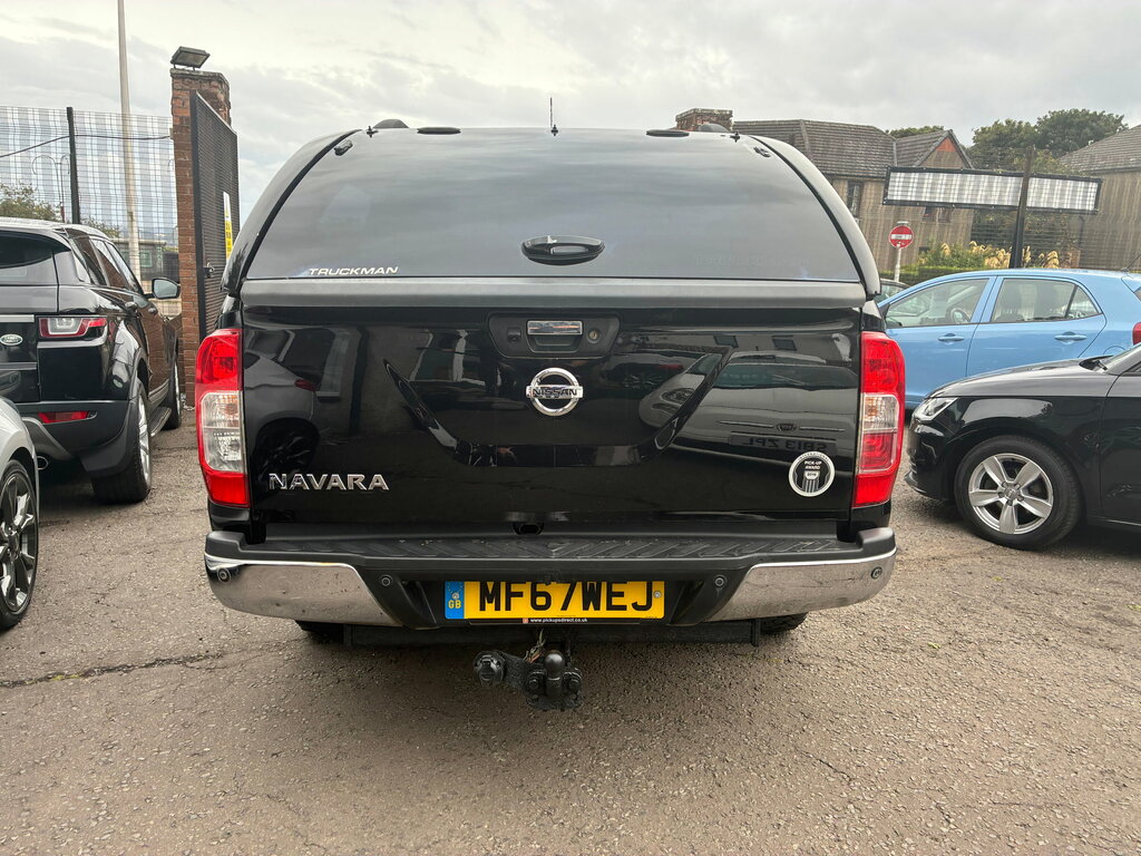Nissan Navara 2.3 Dci Tekna Pickup Double Cab 4W Black #4