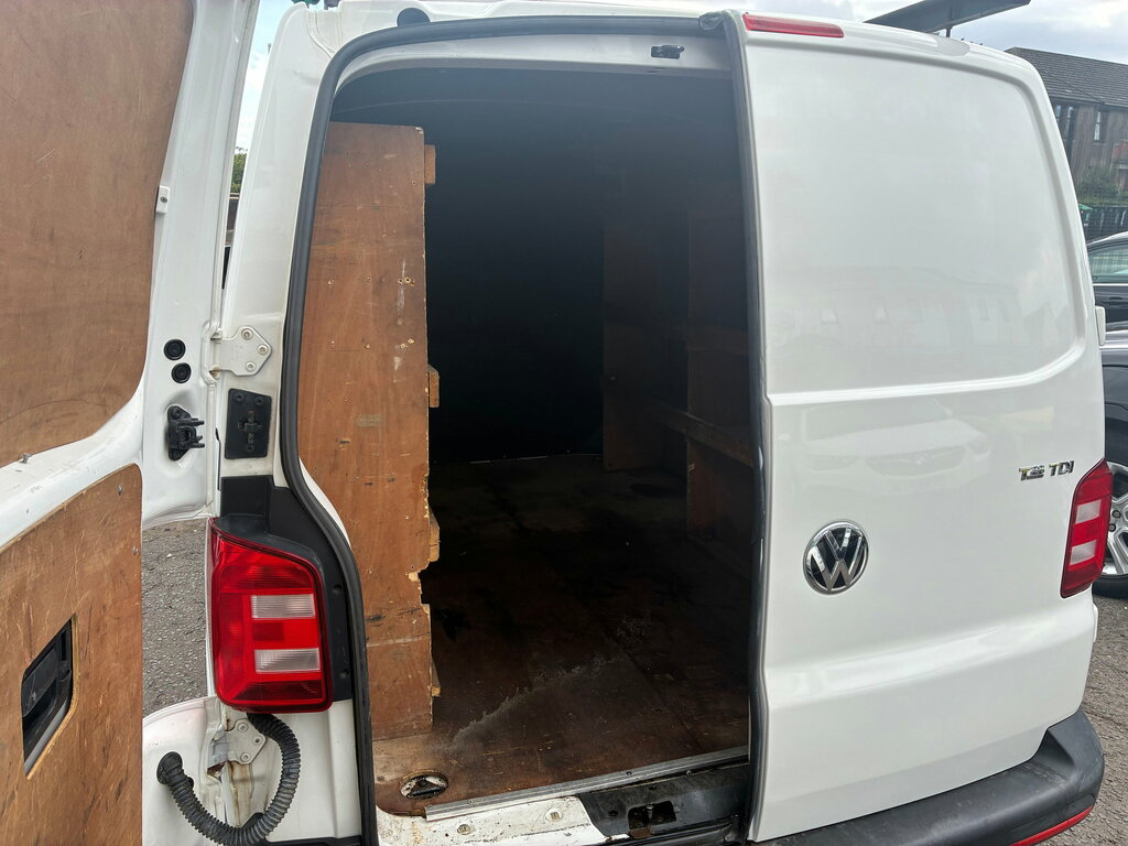 Volkswagen Transporter 2L Trendline Silver #12
