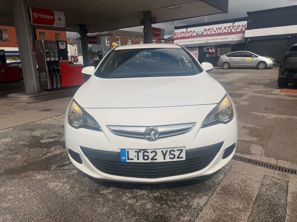 Vauxhall Astra GTC 1.4T 16V Sport Euro 5 S S White #2