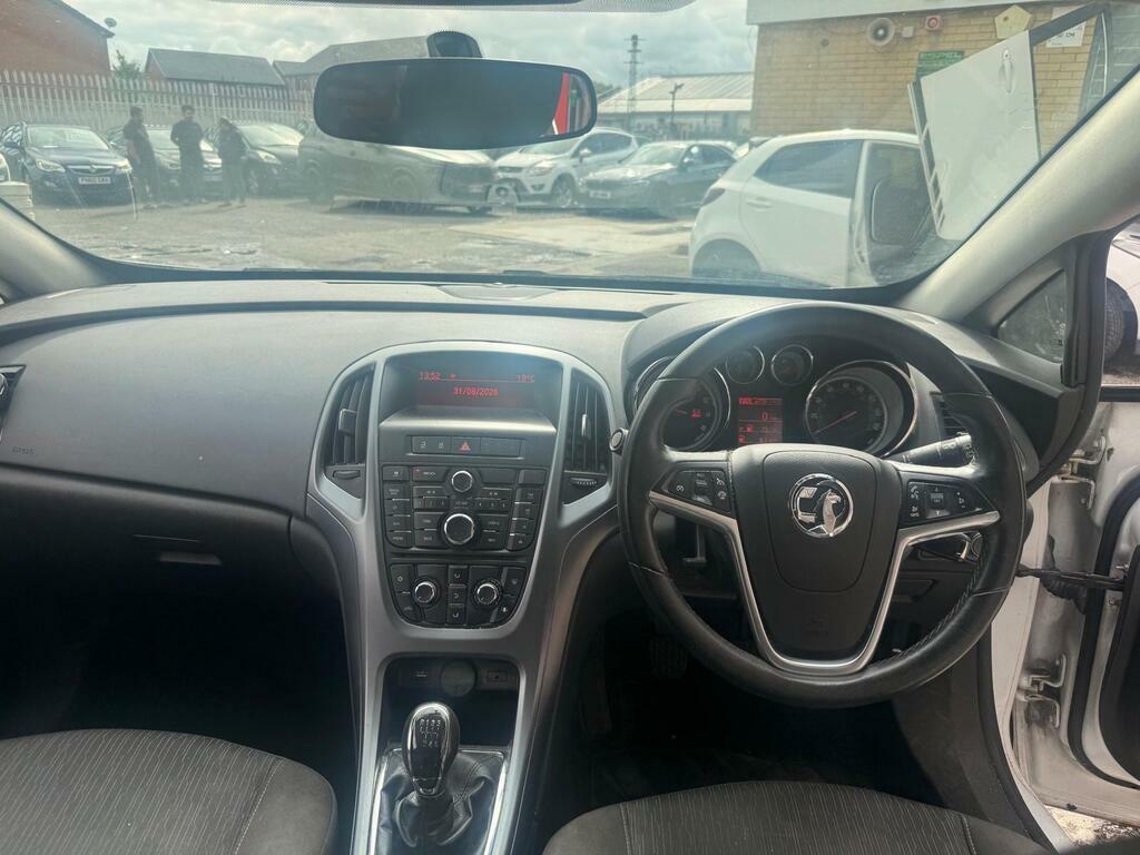 Vauxhall Astra GTC Hatchback White #10