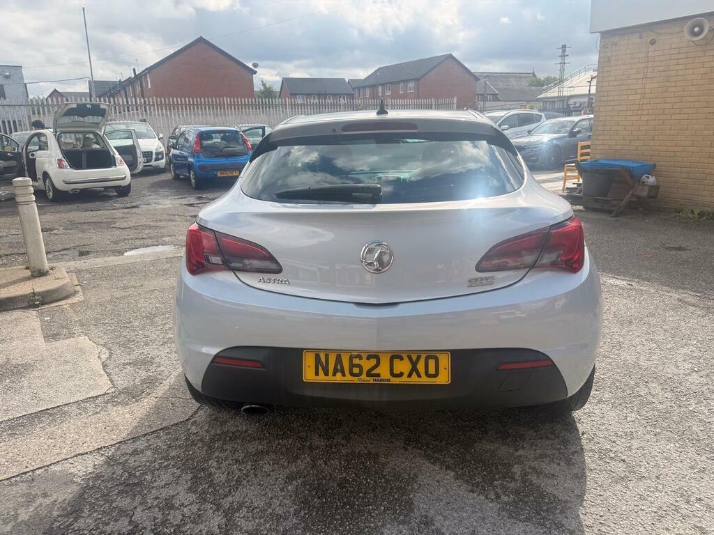 Vauxhall Astra GTC 2.0 Cdti Sri Euro 5 S S White #5