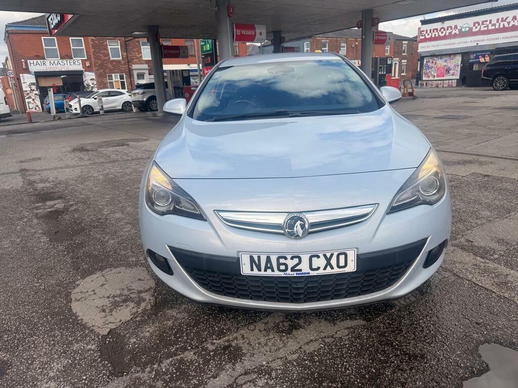 Vauxhall Astra GTC 2.0 Cdti Sri Euro 5 S S White #2