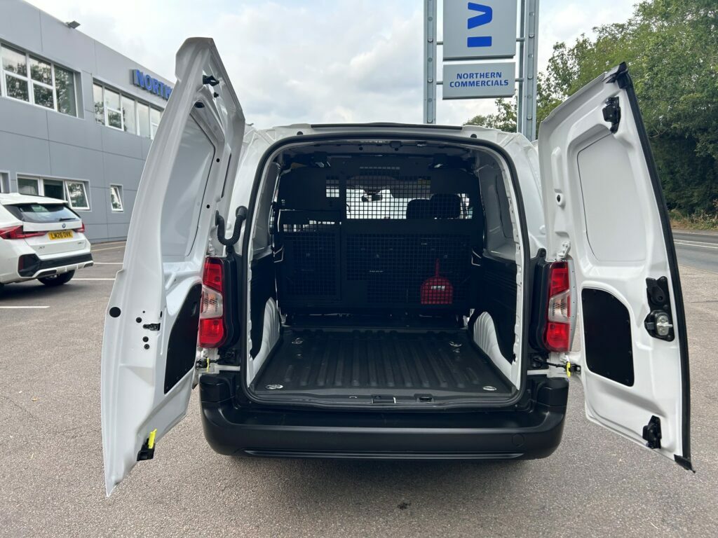 Fiat Doblo 1.4 8V Active Red #7