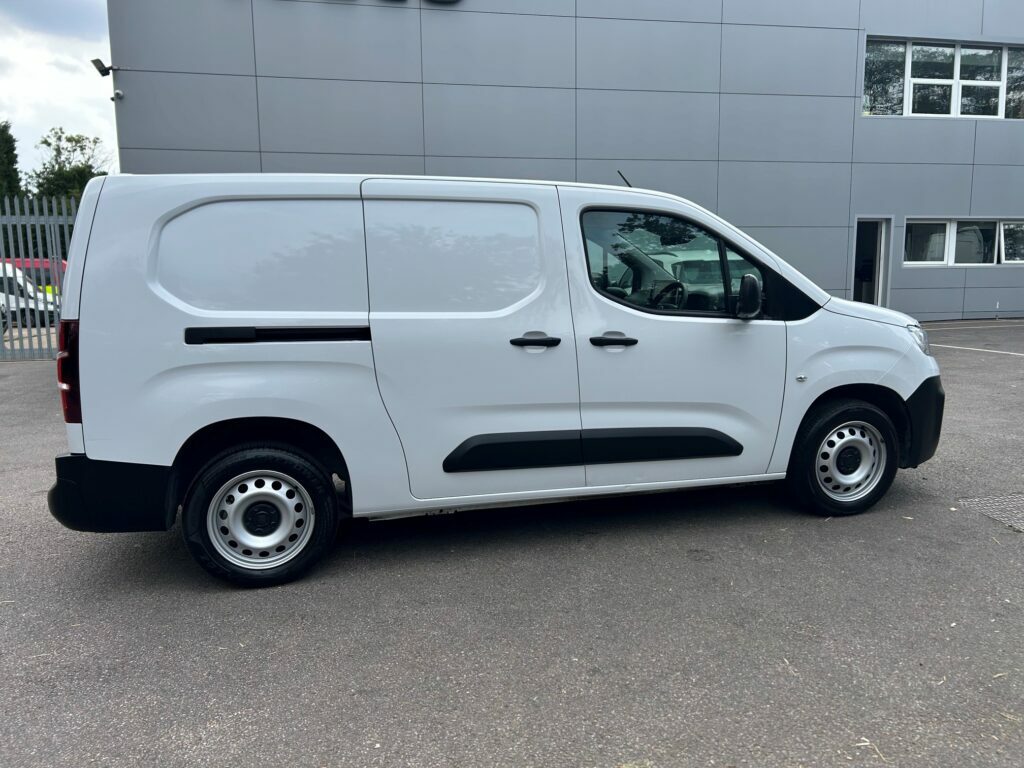 Fiat Doblo 1.4 8V Active Red #3