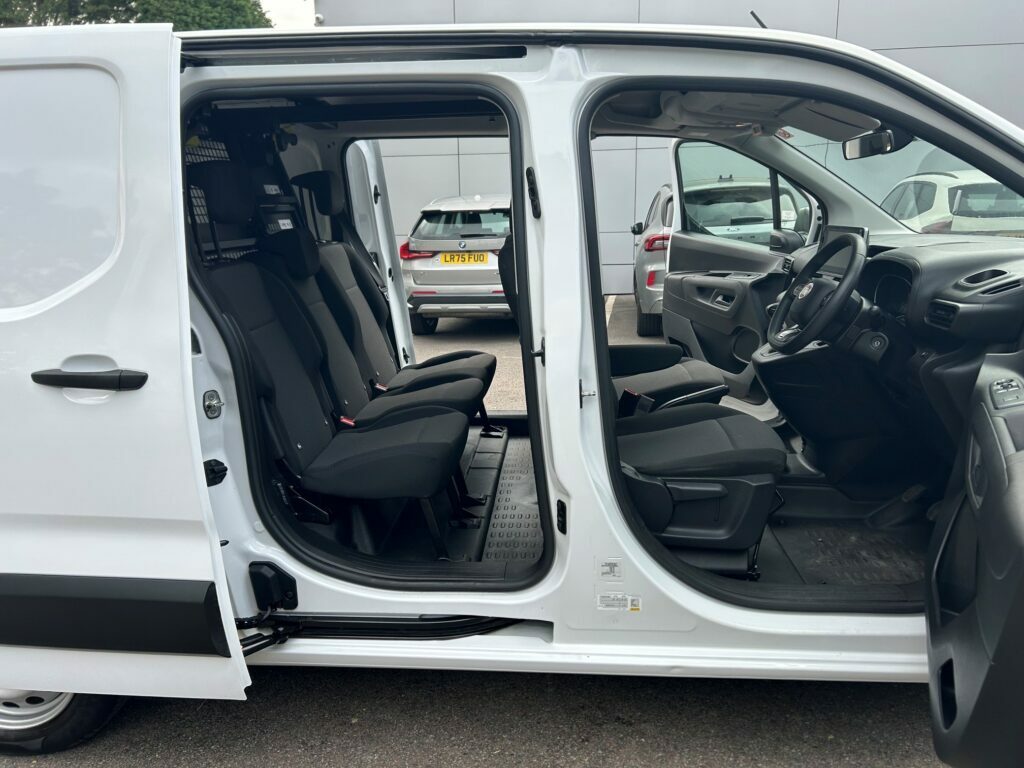 Fiat Doblo 1.4 8V Active Red #8