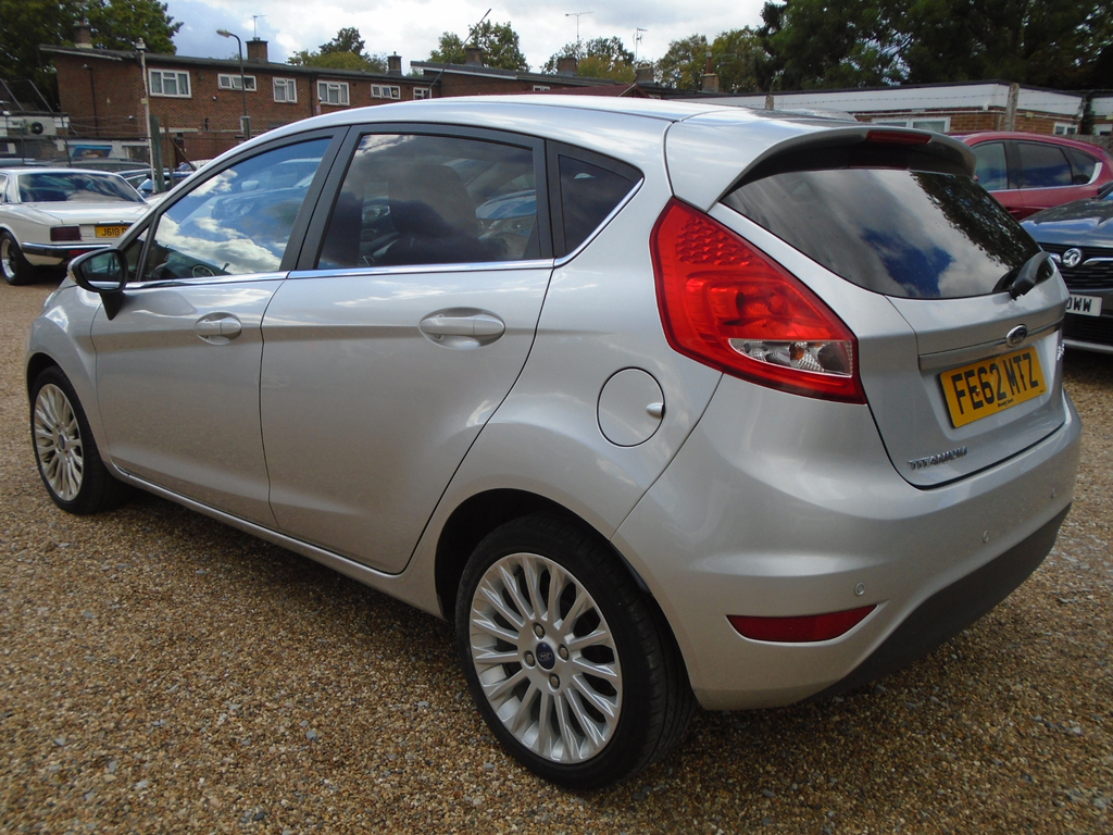 Ford Fiesta 1.4 Titanium Hatchback 130 Gkm #5
