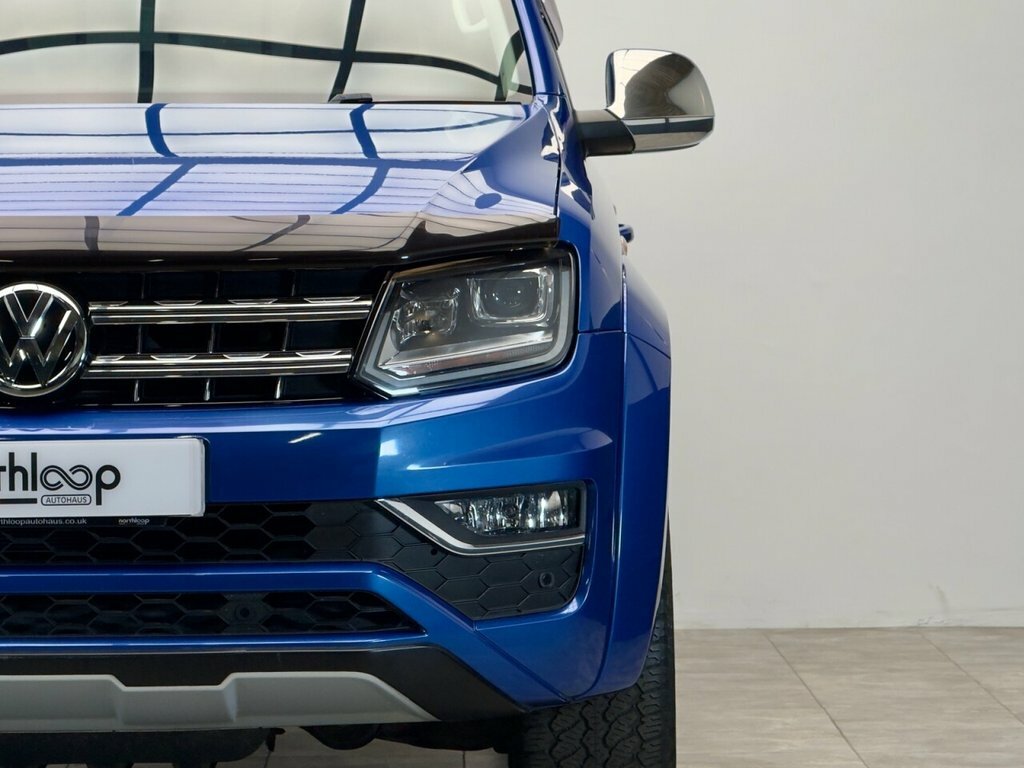Volkswagen Amarok Black Black #19
