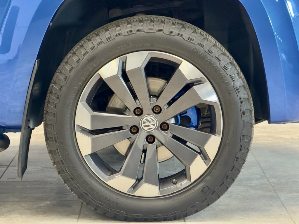 Volkswagen Amarok Black Black #43
