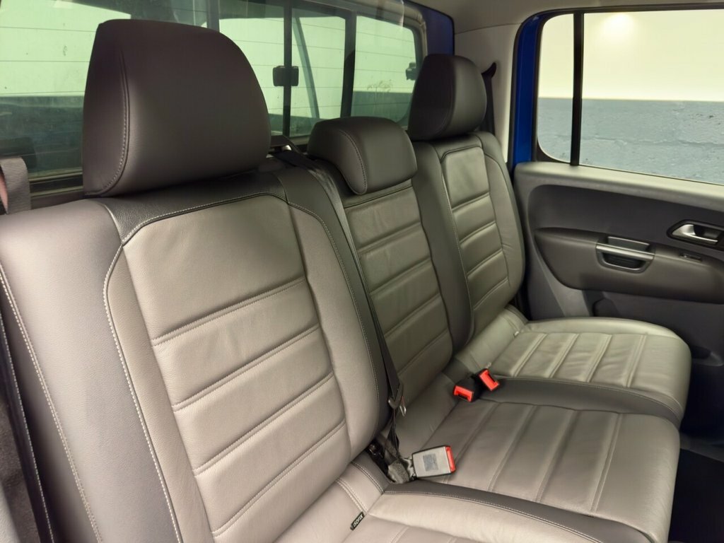 Volkswagen Amarok Black Black #37