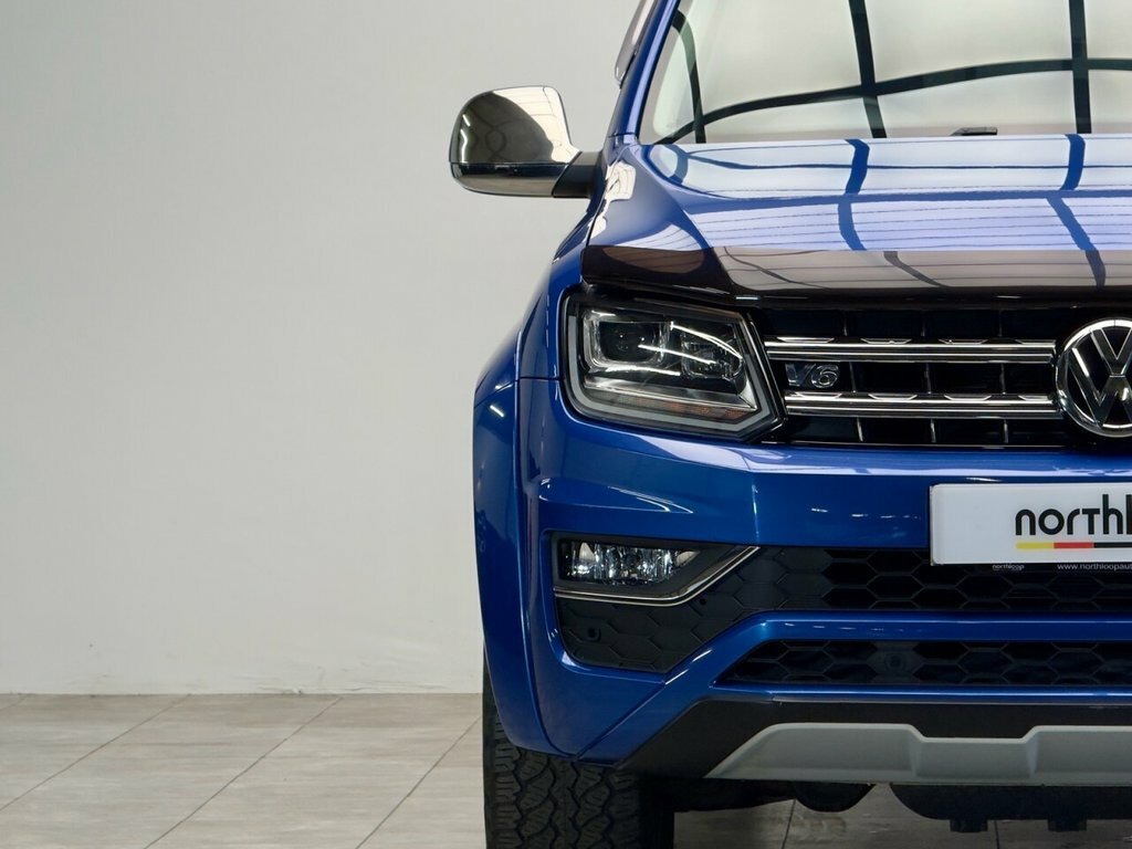 Volkswagen Amarok Black Black #42
