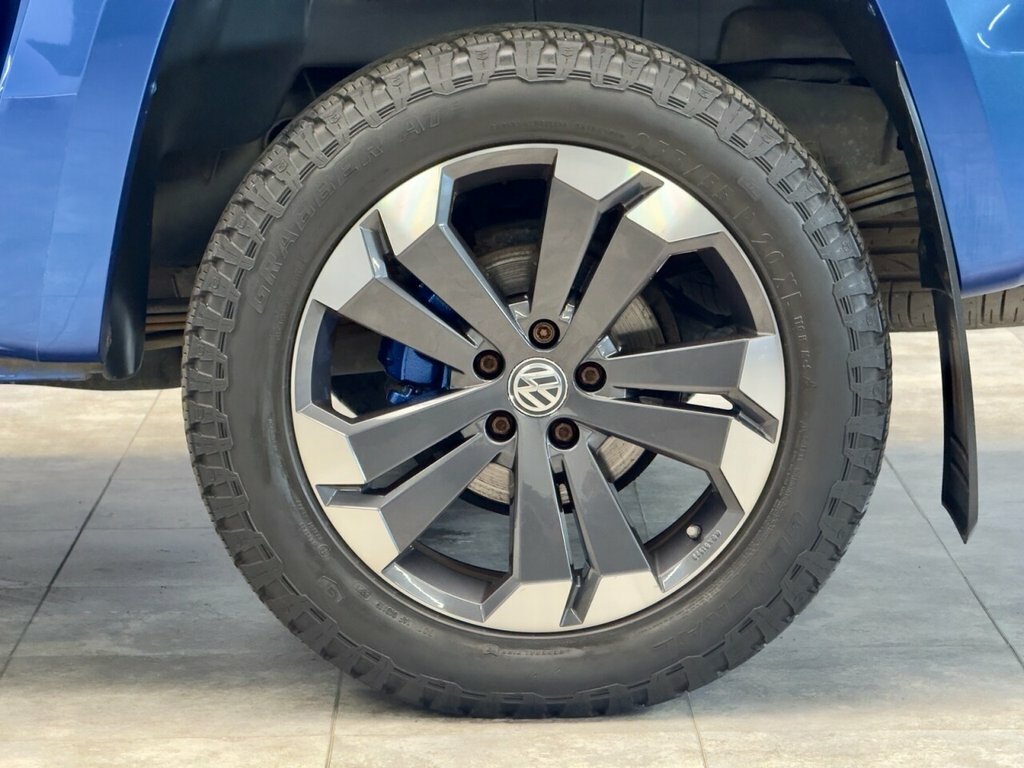 Volkswagen Amarok Black Black #39