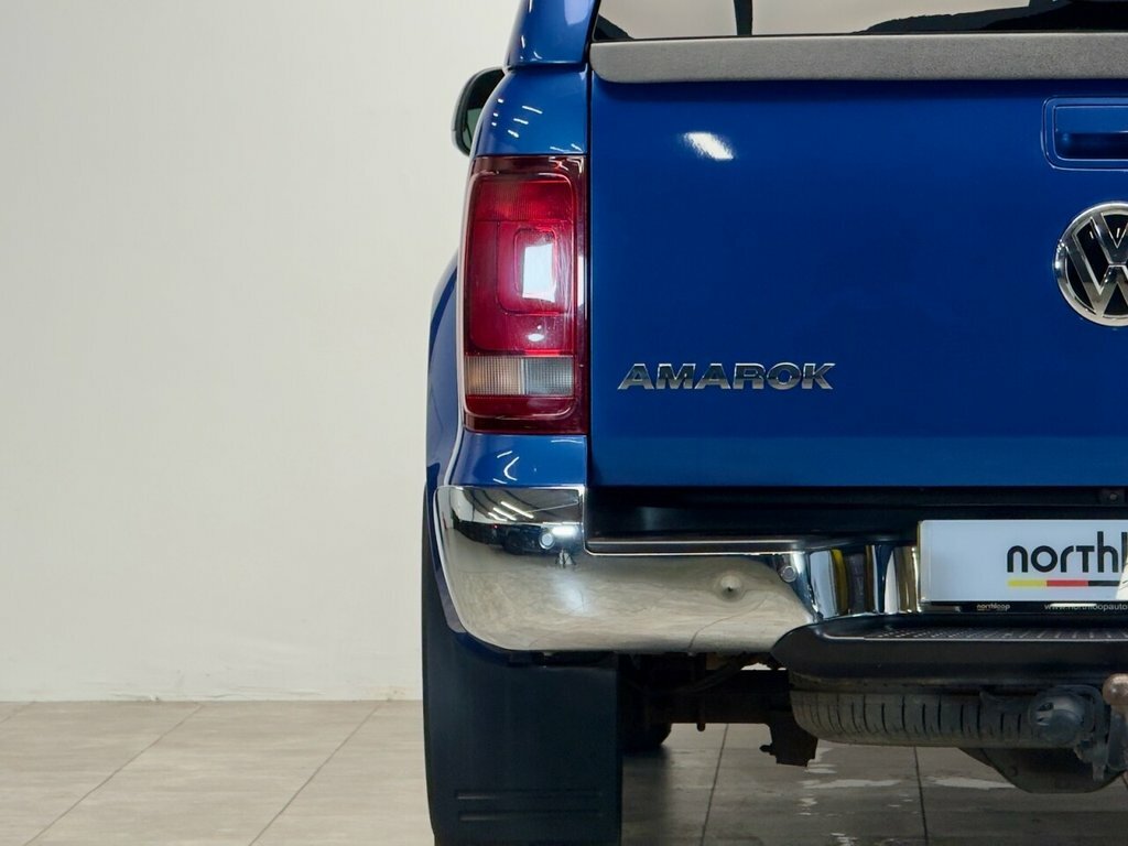 Volkswagen Amarok Black Black #20
