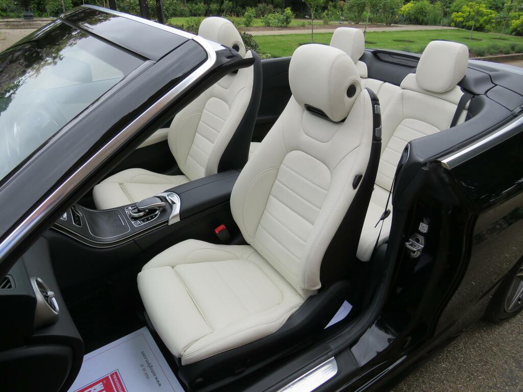 Mercedes-Benz C Class Hatchback Black #2