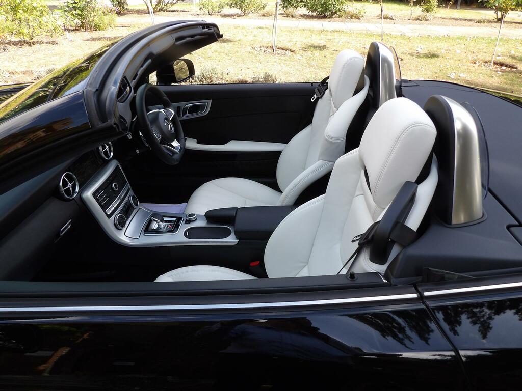 Mercedes-Benz SLC 2.0 Slc300 Amg Line Convertible G-troni Black #5