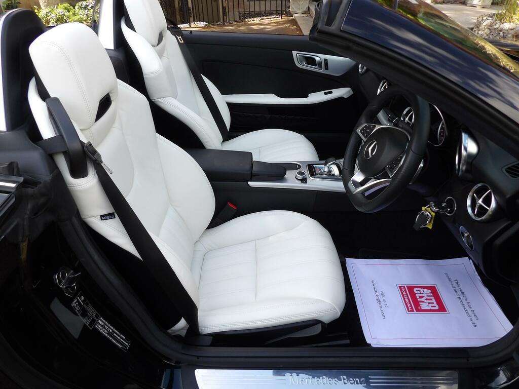 Mercedes-Benz SLC Amg Line Black #10