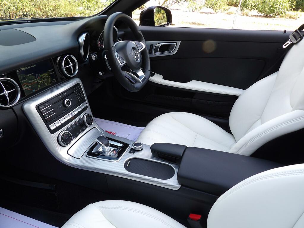 Mercedes-Benz SLC 2.0 Slc300 Amg Line Convertible G-troni Black #6