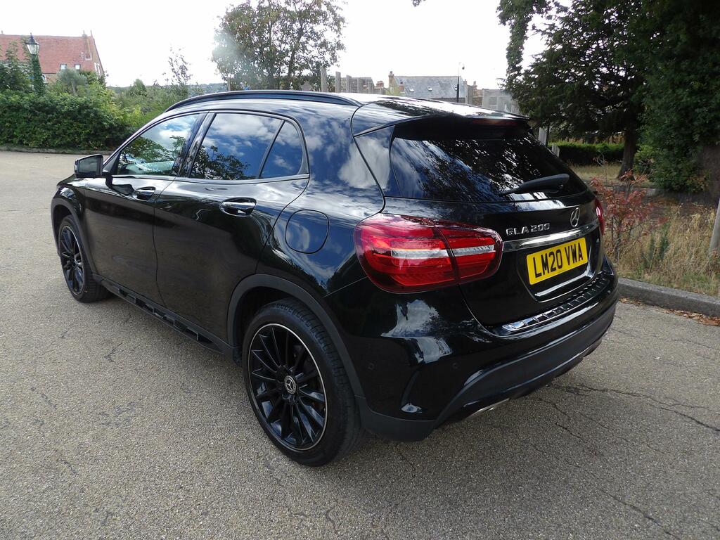 Mercedes-Benz GLA Class 1.6 Gla200 Amg Line Edition Plus Suv Black #6