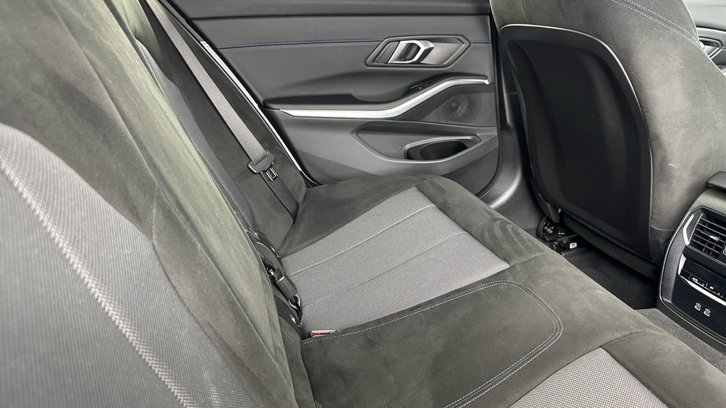 BMW 3 Series Saloon Grey #33