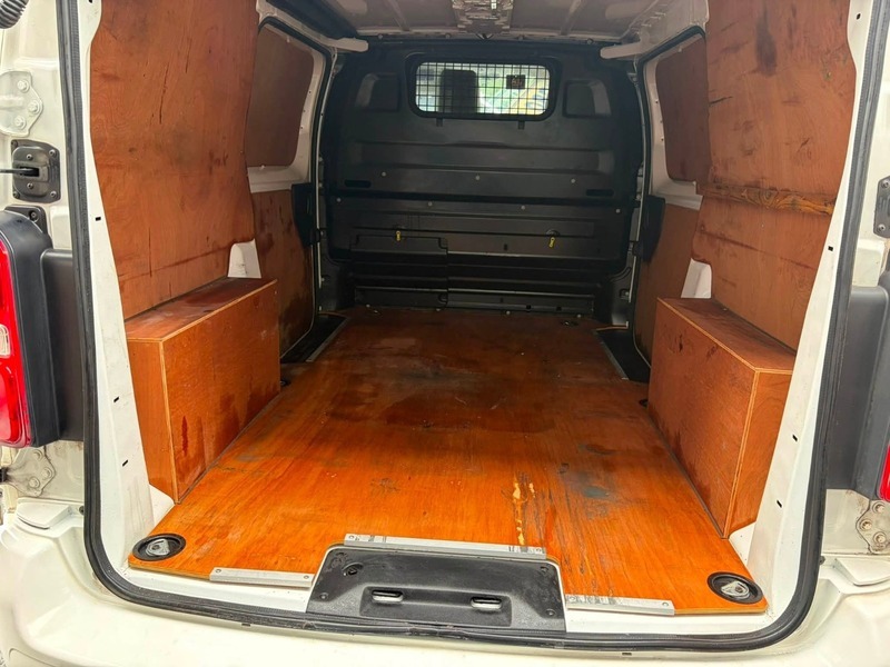 Toyota PROACE 2.0D Long Panel White #22