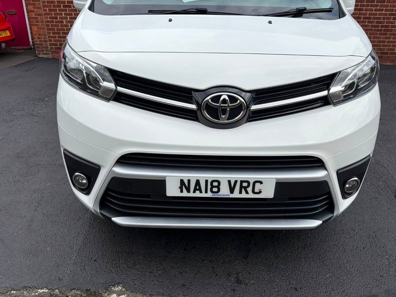 Toyota PROACE 2.0D Long Panel White #12