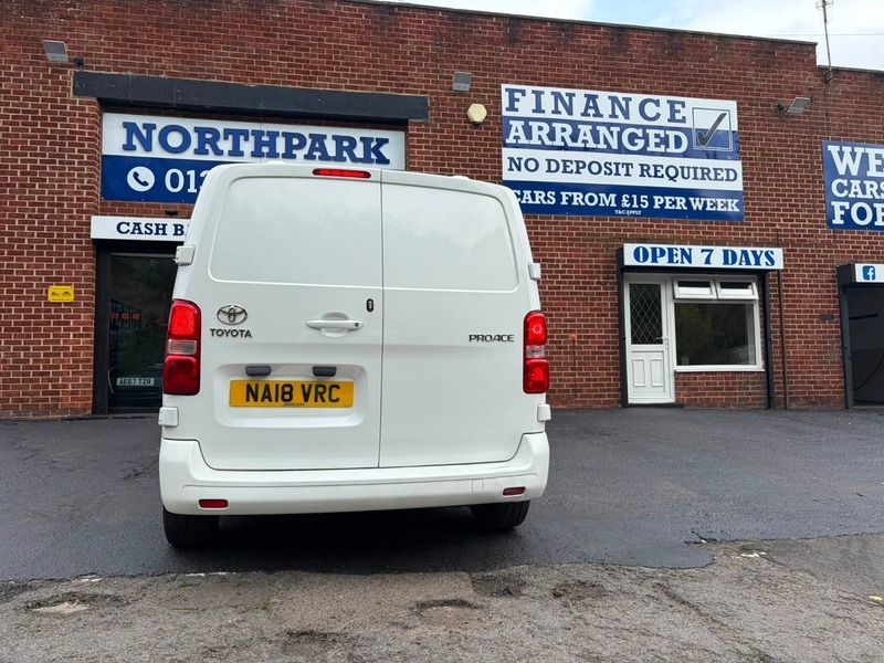 Toyota PROACE 2.0D Long Panel White #9