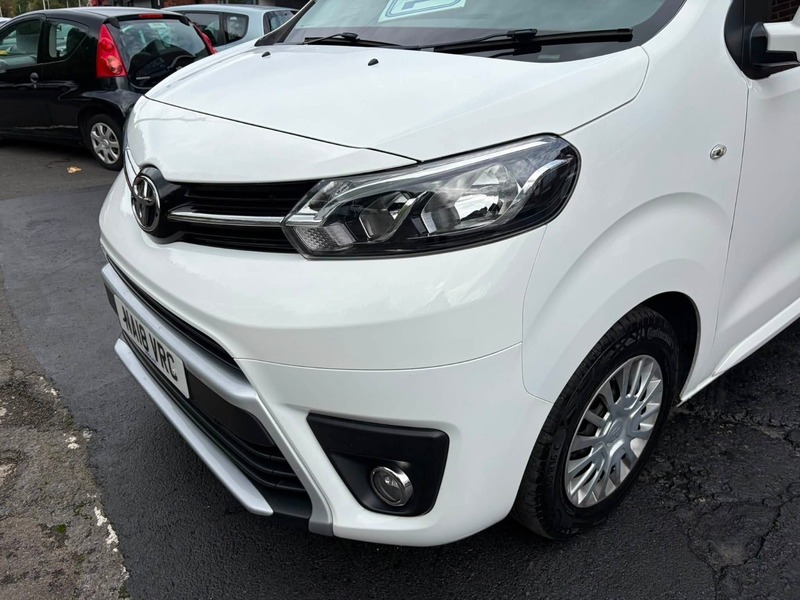 Toyota PROACE 2.0D Long Panel White #13
