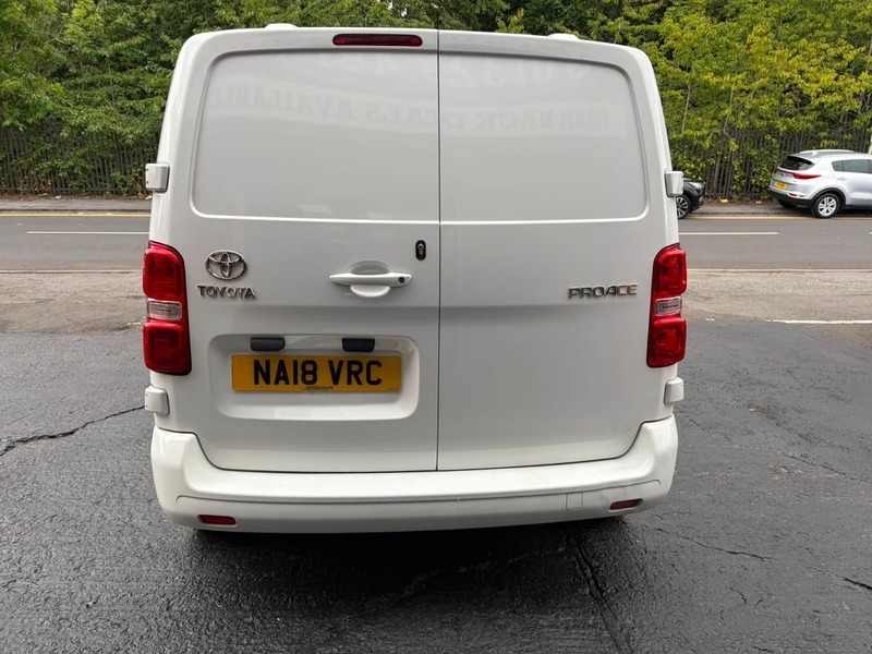Toyota PROACE 2.0D Long Panel White #15