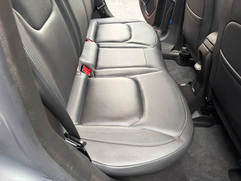 Jeep Renegade Night Eagle White #18