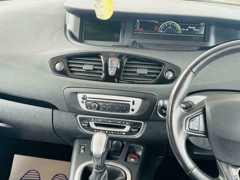 Renault Grand Scenic Dynamique Tomtom Blue #19