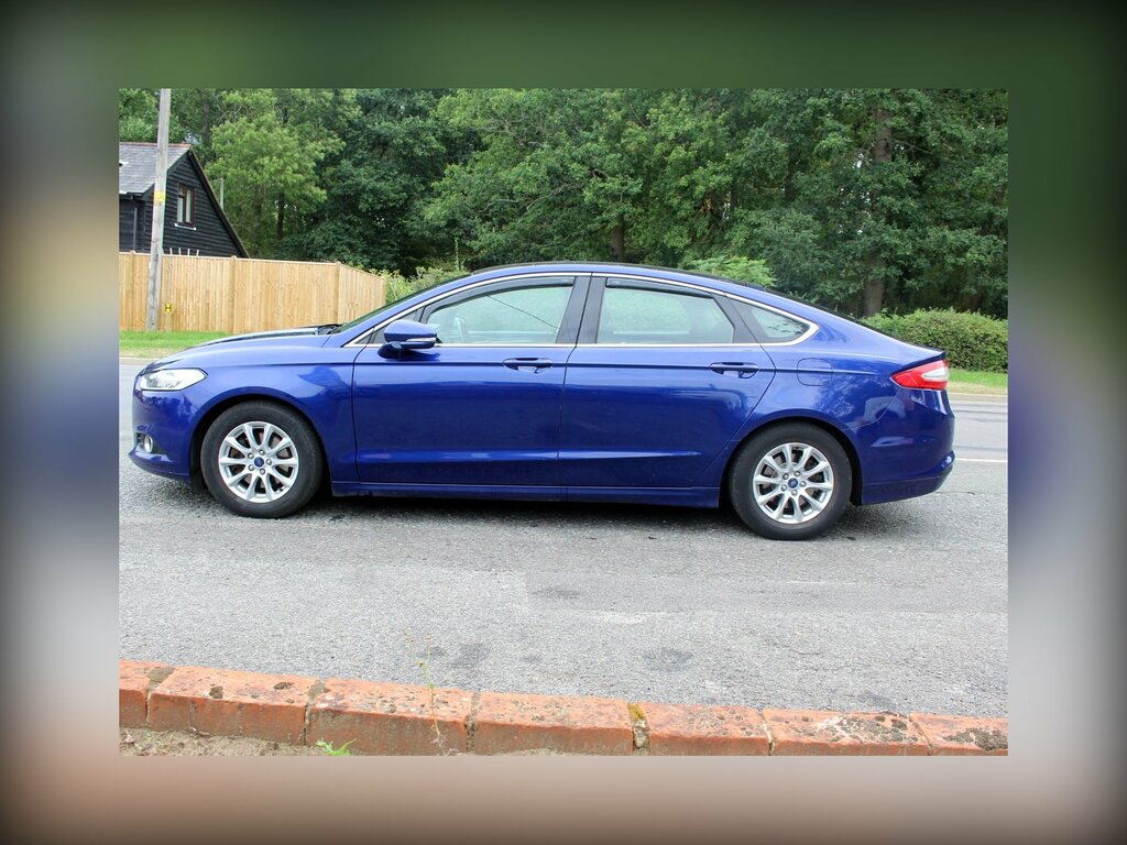 Ford Mondeo 2.0 Tdci Econetic Zetec Hatchback Manua Blue #2