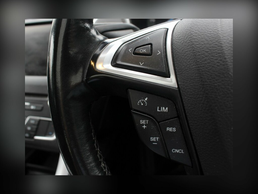 Ford Mondeo Hatchback Grey #14