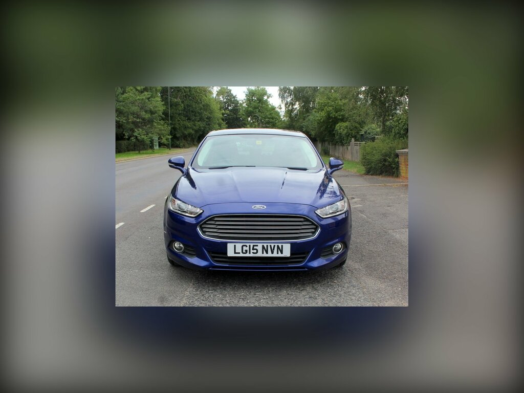 Ford Mondeo Hatchback Grey #11