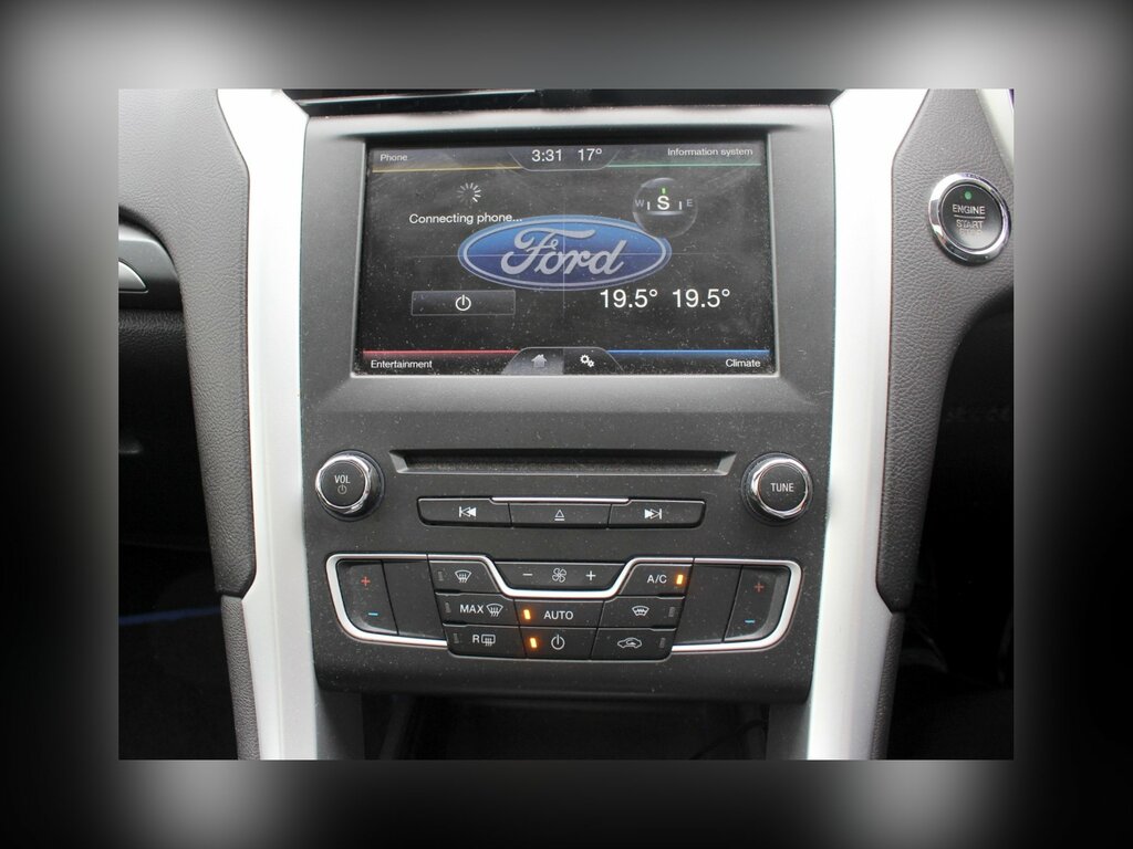 Ford Mondeo Hatchback Grey #15