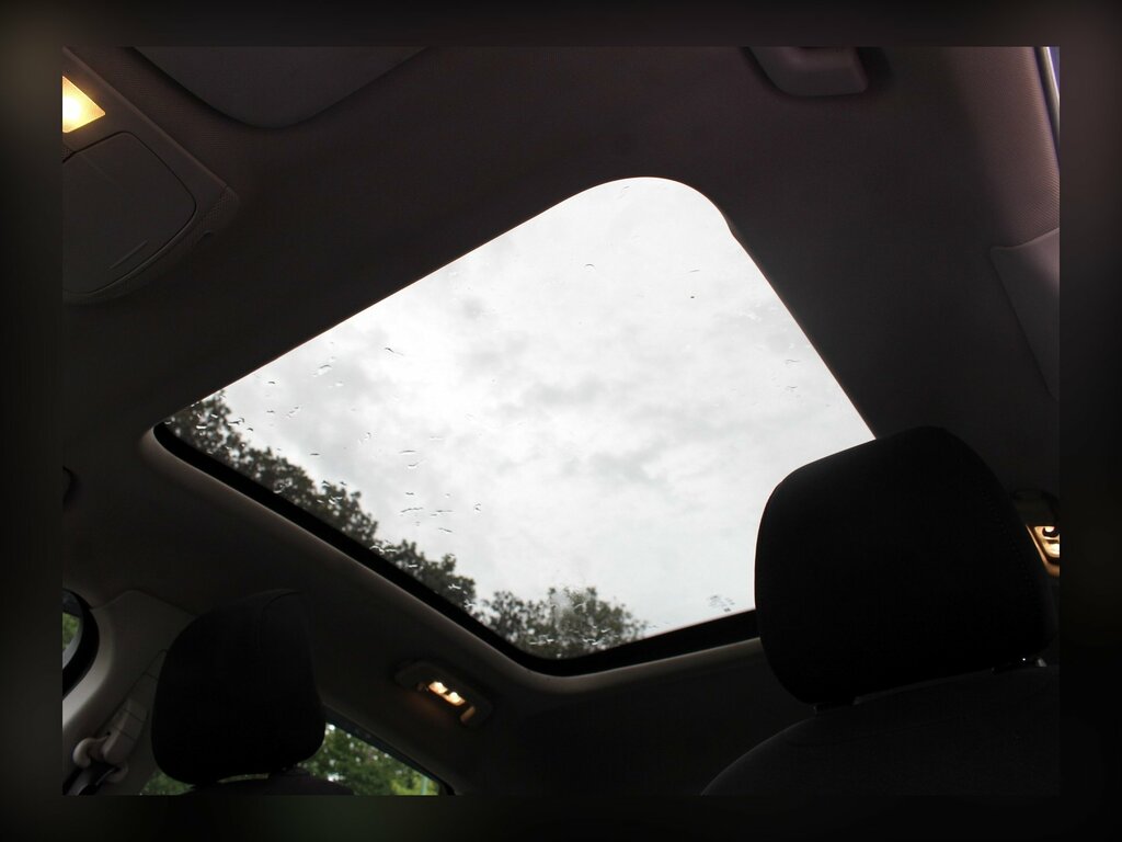 Ford Mondeo Hatchback Grey #10