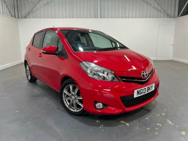 Toyota Yaris 1.33 Dual Vvt-i Sr Hatchback Eur Red