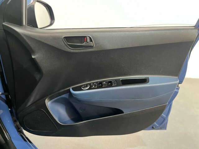 Hyundai I10 Se Blue #11