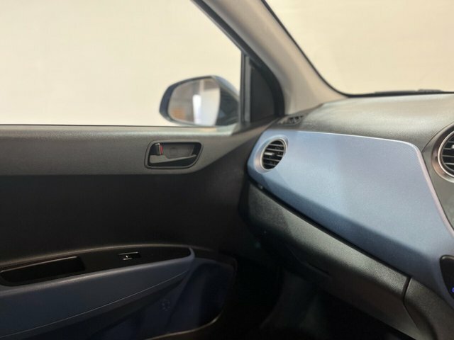 Hyundai I10 Se Blue #16