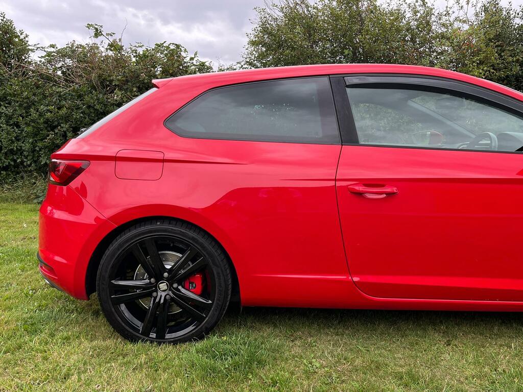 Seat Leon Cupra Red #4