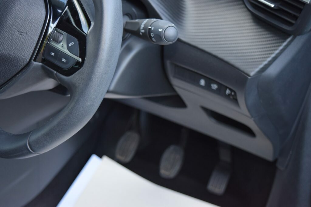 Peugeot 208 Active Grey #21