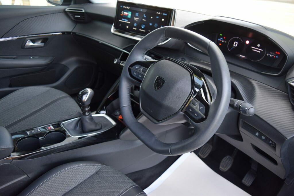 Peugeot 208 Active Grey #14