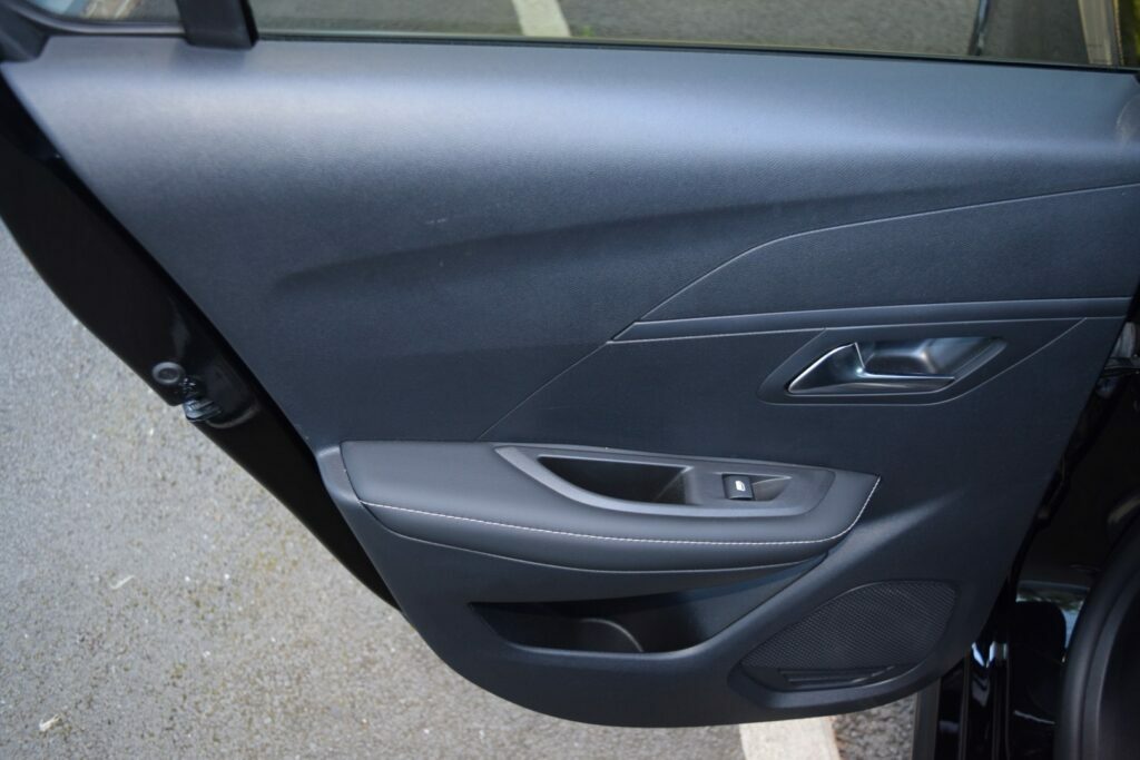 Peugeot 208 Active Grey #48