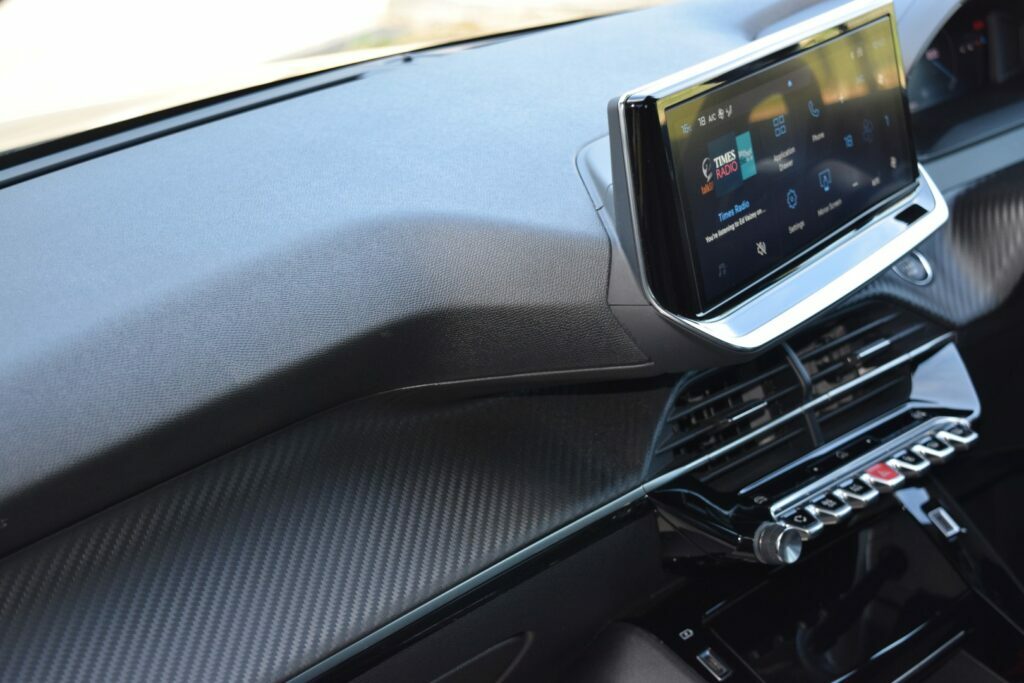 Peugeot 208 Active Grey #39