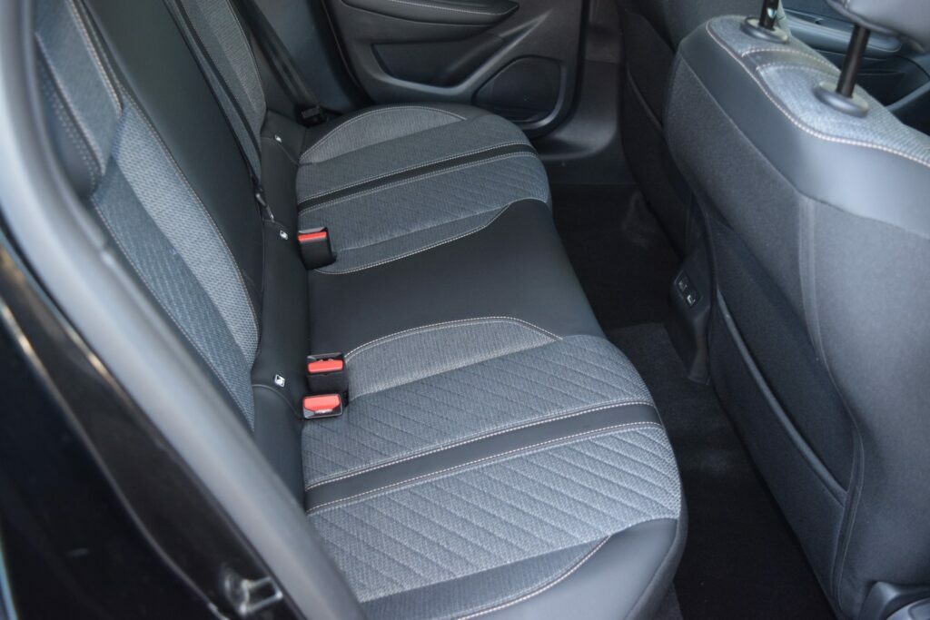 Peugeot 208 Active Grey #12