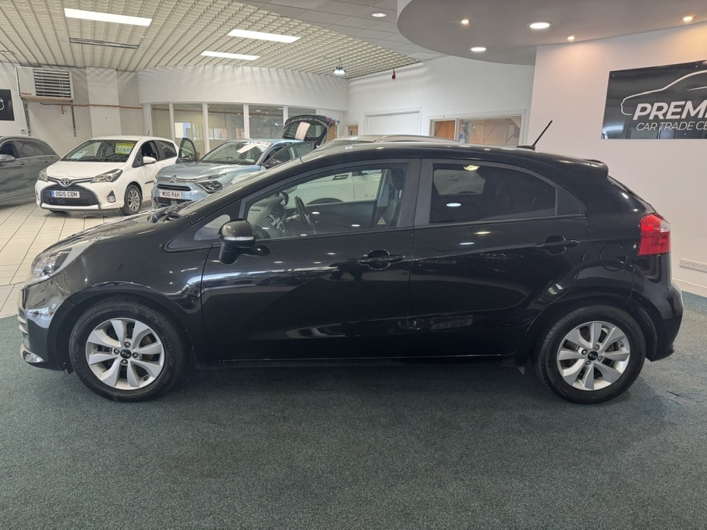 Kia RIO 1.25 Se Black #3