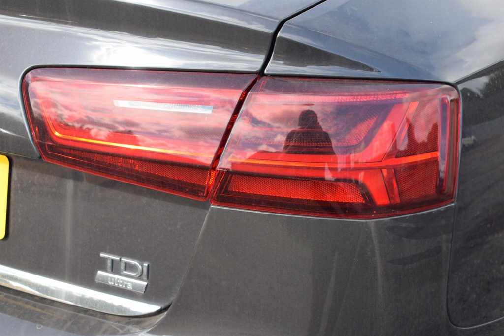 Audi A6 Saloon 2L S Line Red #19