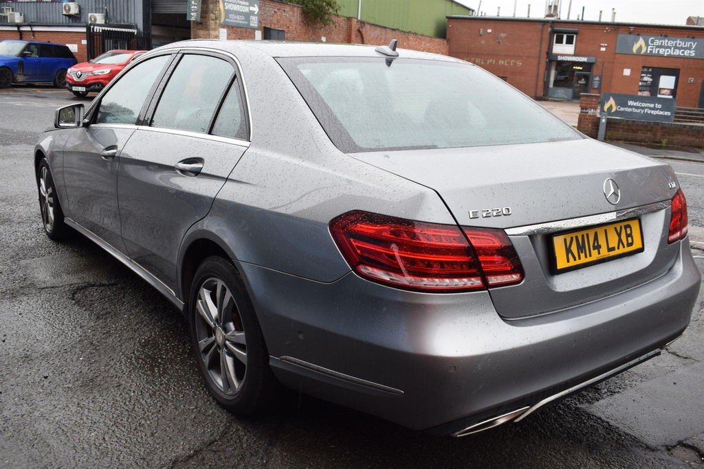 Mercedes-Benz E Class 3.5L E400 Amg Line 328 Bhp Grey #14